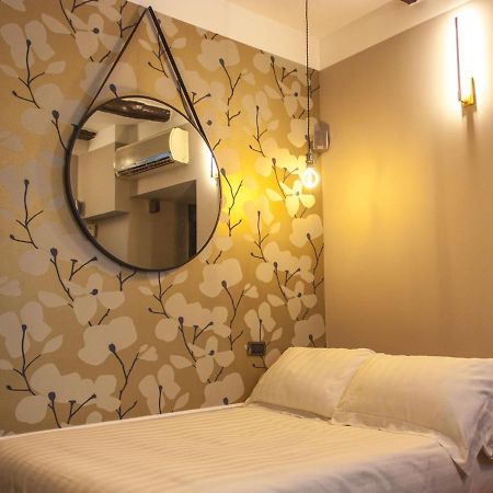 Relais Santa Chiara Apartment Napoli Exterior foto