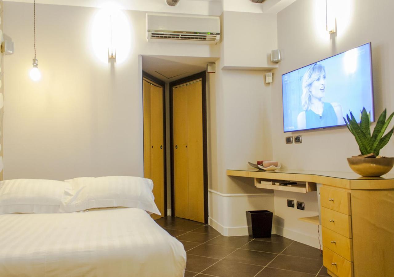 Relais Santa Chiara Apartment Napoli Exterior foto