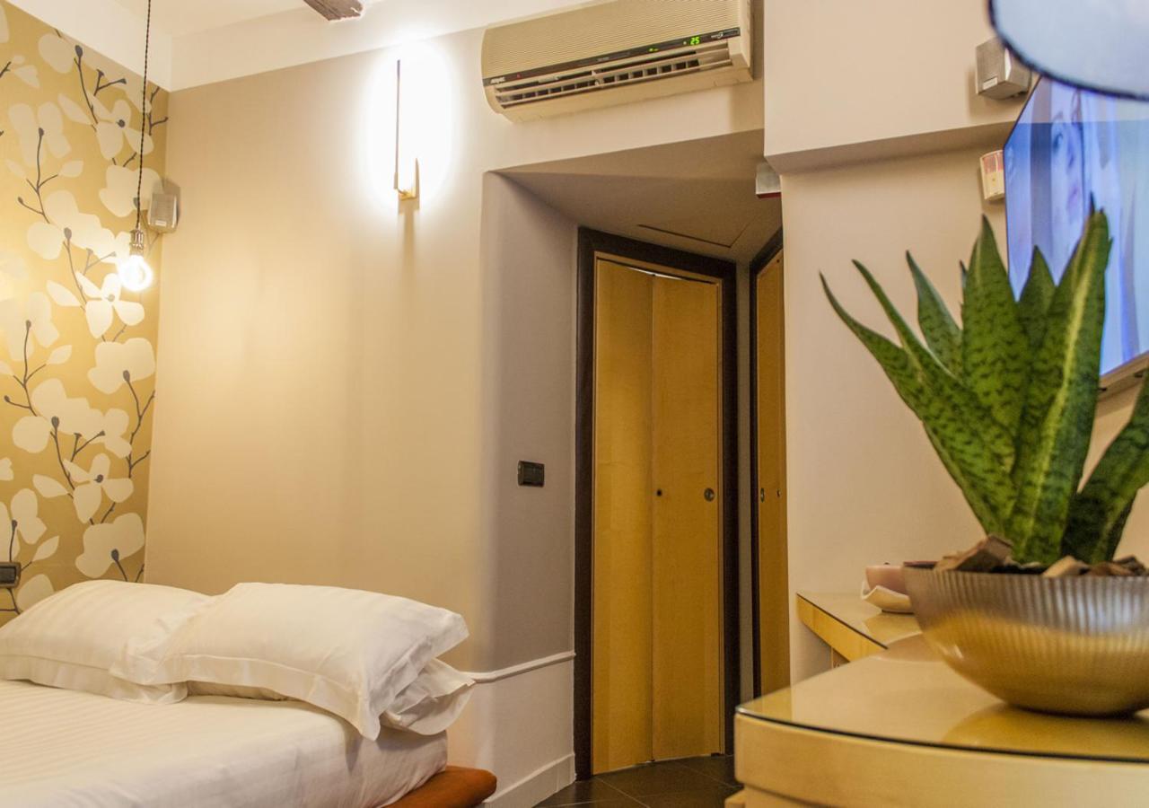Relais Santa Chiara Apartment Napoli Exterior foto